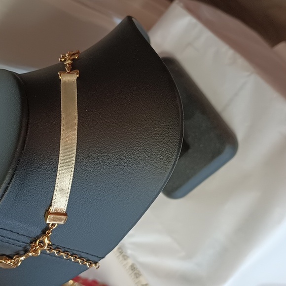 Gold toned vintage necklace with stones - Picture 3 of 5